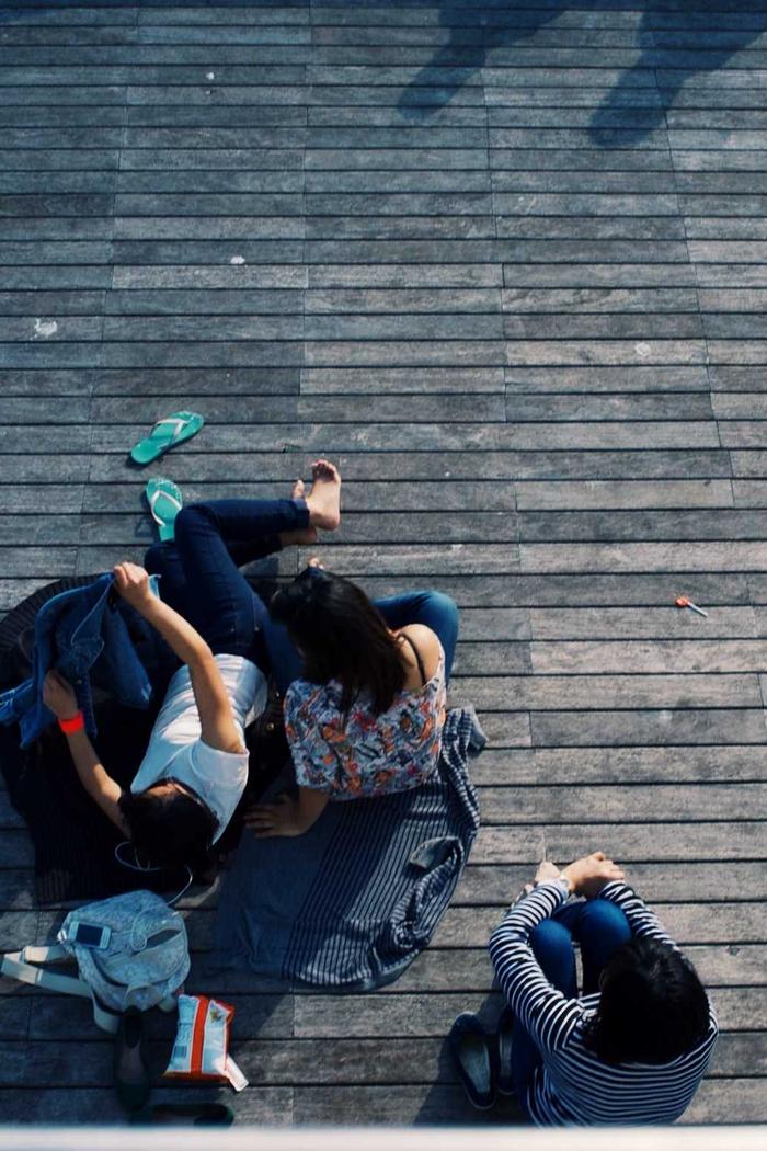 Red Horizon poster